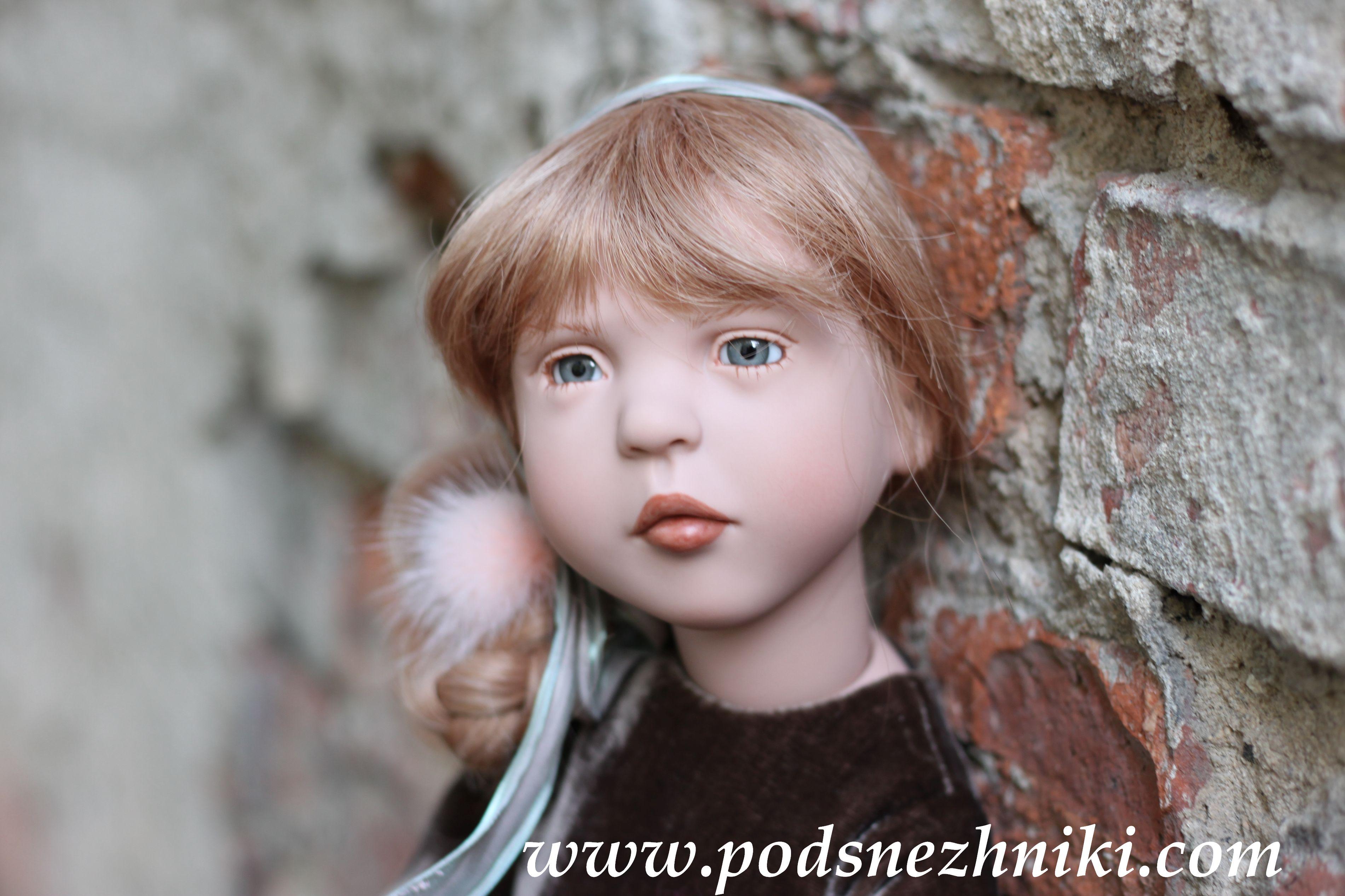 Коллекционная кукла Zwergnase Ayda Зеленый Мох - юбилейная кукла Zwergnase