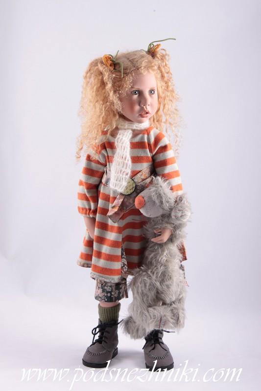 Коллекционная кукла Zwergnase Corinne с кошечкой