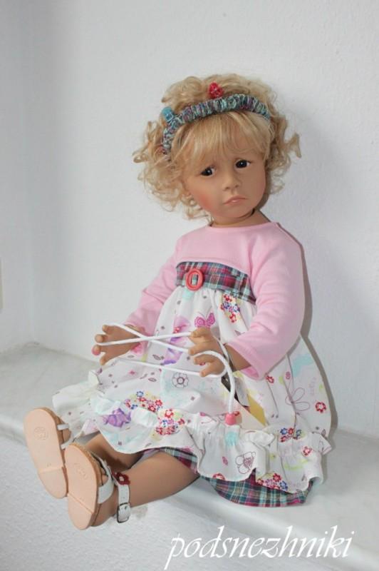 Коллекционная кукла Schildkrot Nadine 2012 Коллекционная кукла Schildkrot Nadine 2012