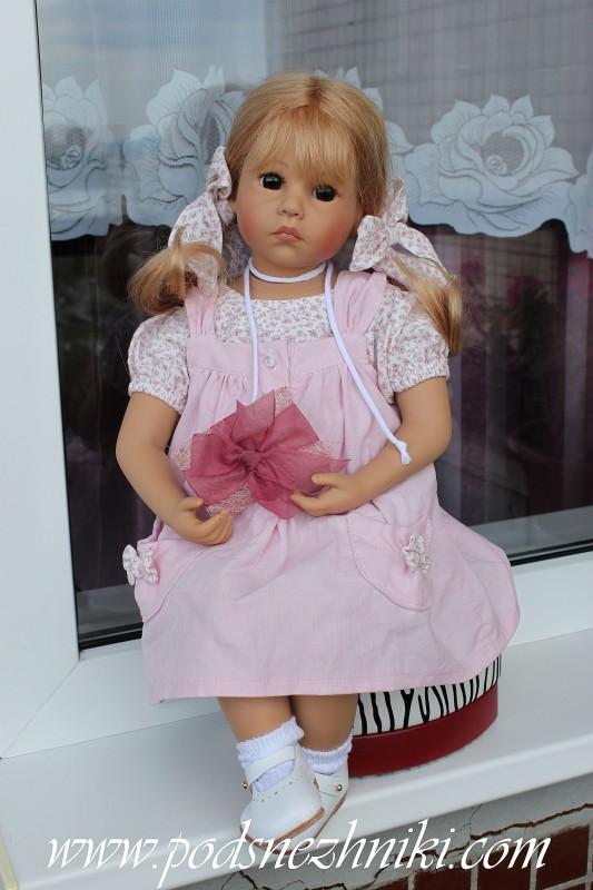 Коллекционная кукла Schildkrot Elena III 2013 Коллекционная кукла Schildkrot Elena III 2013