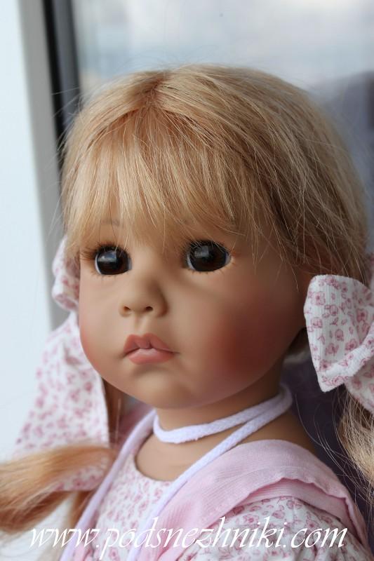 Коллекционная кукла Schildkrot Elena III 2013 Коллекционная кукла Schildkrot Elena III 2013