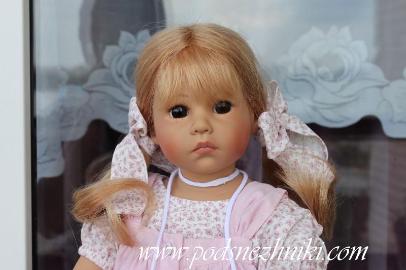 Коллекционная кукла Schildkrot Elena III 2013 Коллекционная кукла Schildkrot Elena III 2013
