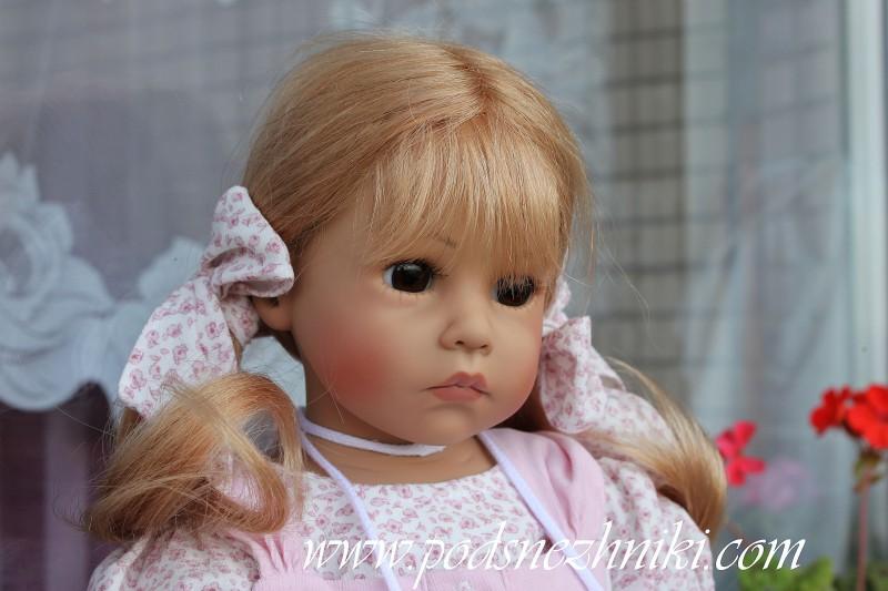Коллекционная кукла Schildkrot Elena III 2013 Коллекционная кукла Schildkrot Elena III 2013