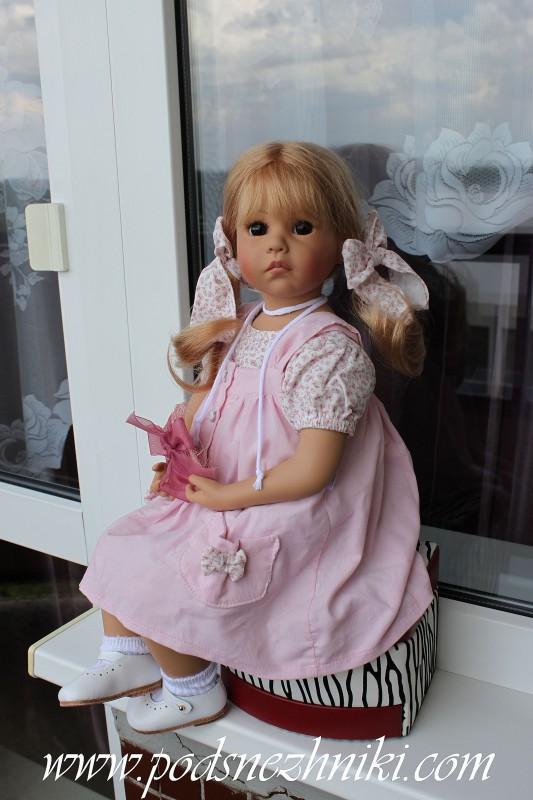 Коллекционная кукла Schildkrot Elena III 2013 Коллекционная кукла Schildkrot Elena III 2013