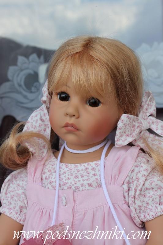 Коллекционная кукла Schildkrot Elena III 2013 Коллекционная кукла Schildkrot Elena III 2013