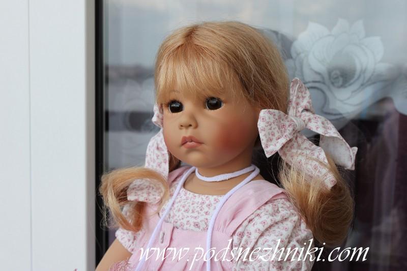Коллекционная кукла Schildkrot Elena III 2013 Коллекционная кукла Schildkrot Elena III 2013