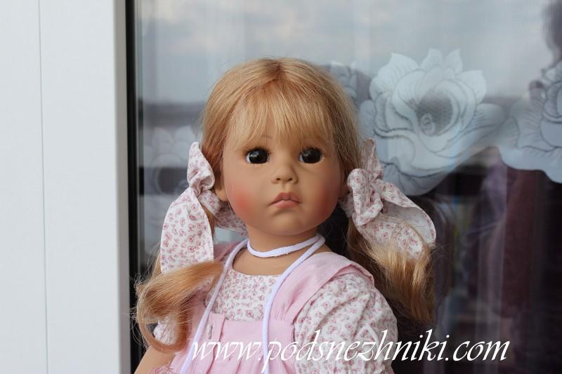 Коллекционная кукла Schildkrot Elena III 2013 Коллекционная кукла Schildkrot Elena III 2013