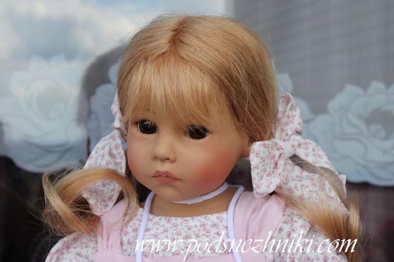 Коллекционная кукла Schildkrot Elena III 2013 Коллекционная кукла Schildkrot Elena III 2013