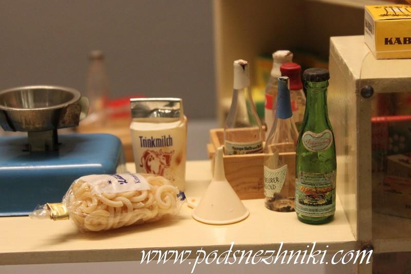 Антикварные немецкие куклы, кукольные домики, кукольная посуда и миниатюра Антикварные немецкие куклы, кукольные домики, кукольная посуда и миниатюра