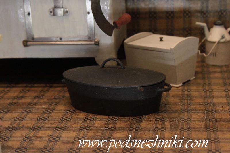 Антикварные немецкие куклы, кукольные домики, кукольная посуда и миниатюра Антикварные немецкие куклы, кукольные домики, кукольная посуда и миниатюра
